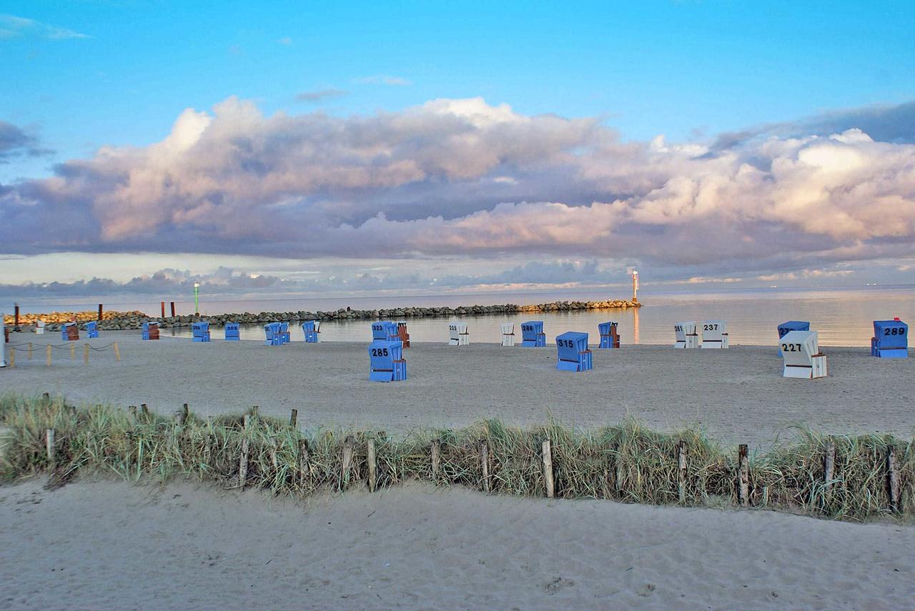 Ferienhaus Mit Viel Platz In Strandnaehe Damp Exteriör bild